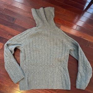 TSE Cashmere Neiman Marcus sweater size M